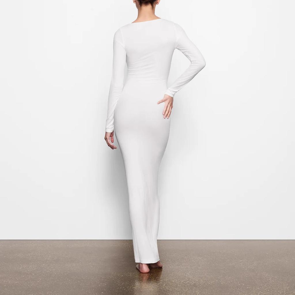 Frauen Mode Einfarbig Gestrickte Hüfte Quadratischen Kragen Langarm Kleid Sexy Dünnes Kleid