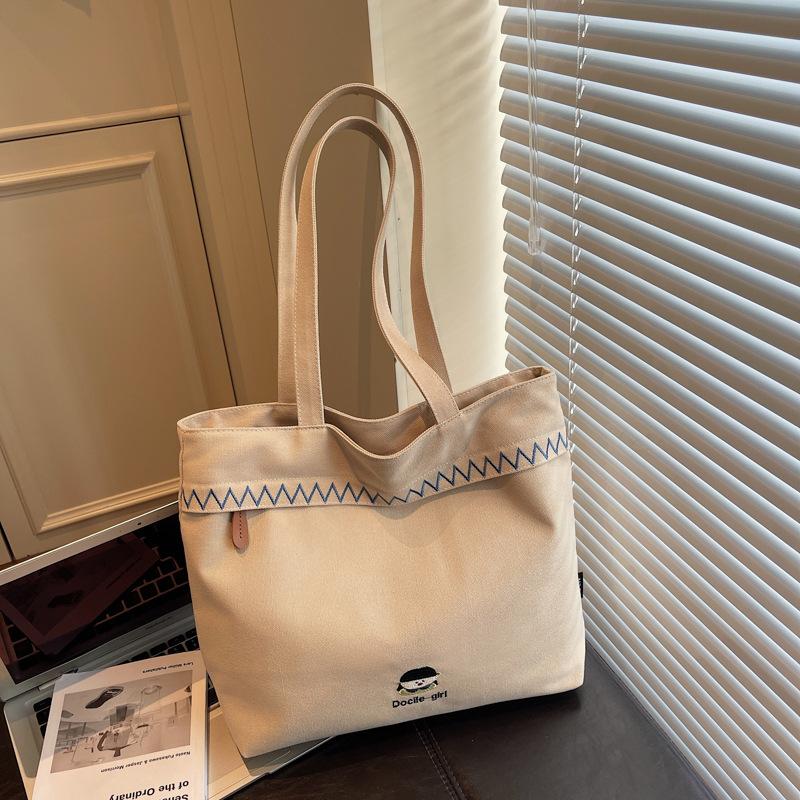 Fashionable, Simple, Large-capacity Single-shoulder Bag with A Niche Design Sense, Tote Canvas Bag