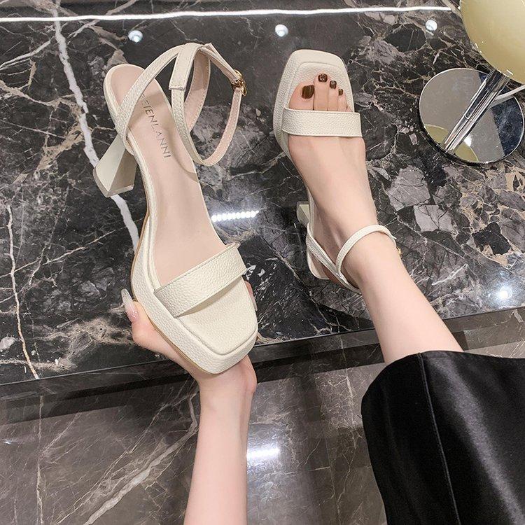 Fashion Outside Sandals Fashion Womens Shoes 2025 Summer Heels  Luxury Girls New Block Clogs Comfort Scandals Female Sandal Fashion Wome