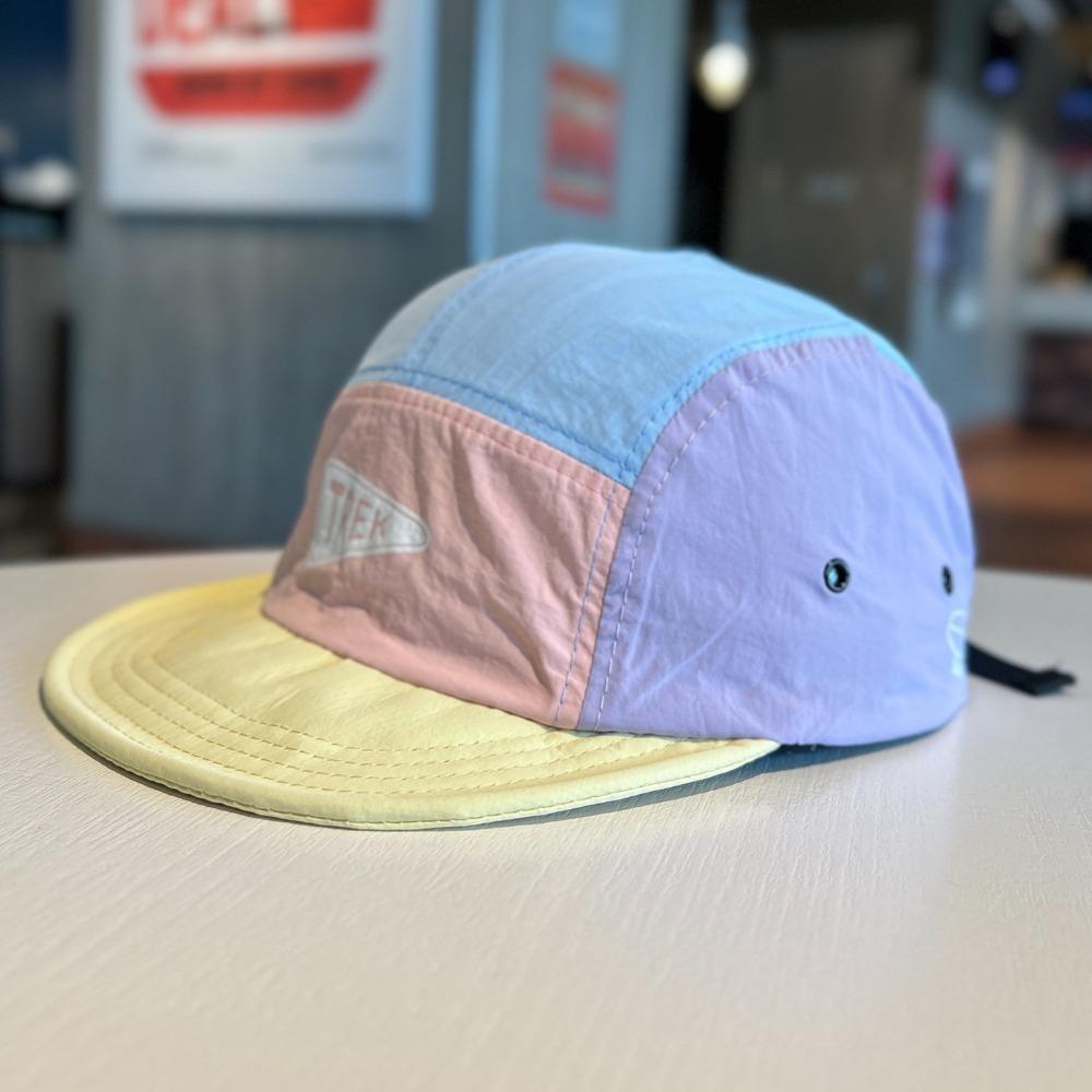 Freedom Outdoors 5-Panels Baseballpet met Korte Klep en Borduurwerk - Dames Zonnehoed, Sneldrogend Ademend Mesh, Lichtgewicht, Stijlvolle Veelzijdige Pet geel