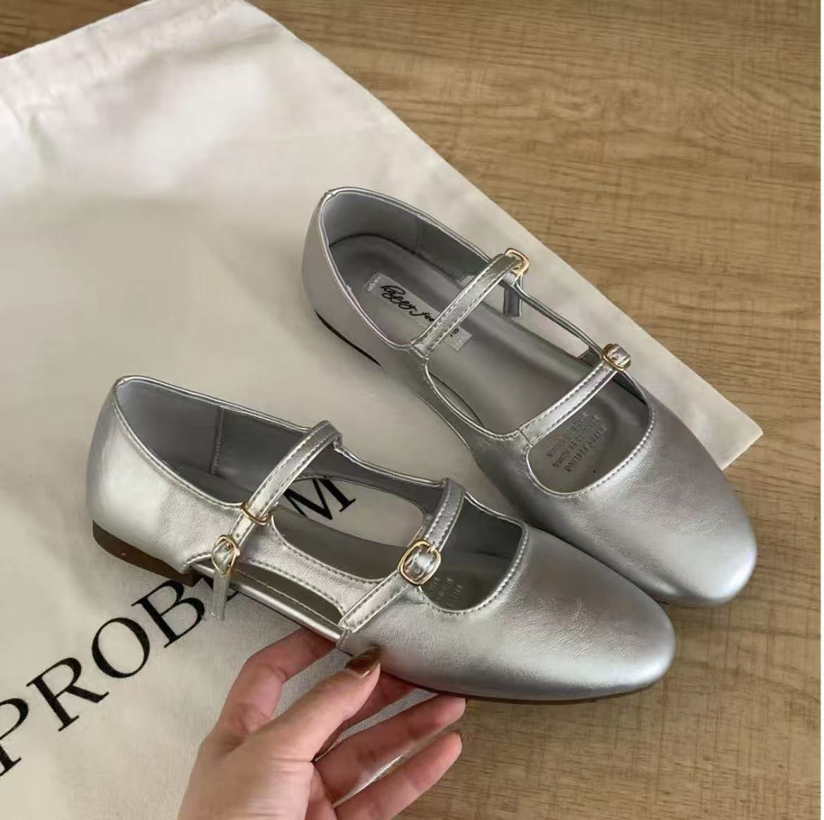 

Light mouth silver single shoes women s spring and summer new round head ladyshoes ballet fairy wind soft flat bottom one pedal Doudou shoes 40 серебряный