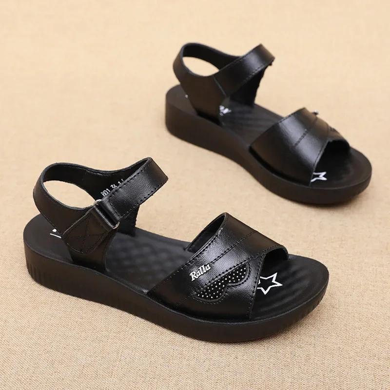 Fashion 2025 New Women's Summer Comfortable Wear-resistant Soft Sole Sandals Lightweight Non Slip Middle-aged and Elderly Mother Sandals