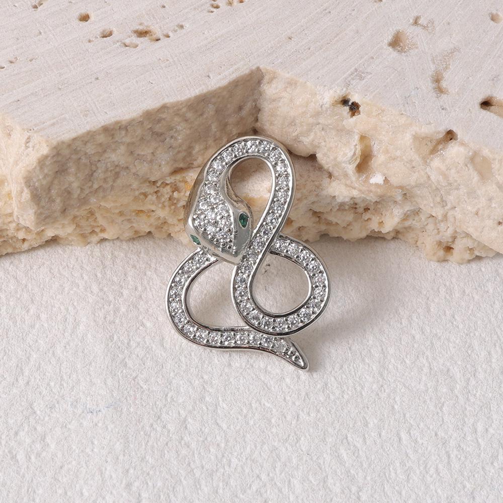 European & American Hip Hop Snake Necklace - Women s Fashion Choker Pendant.