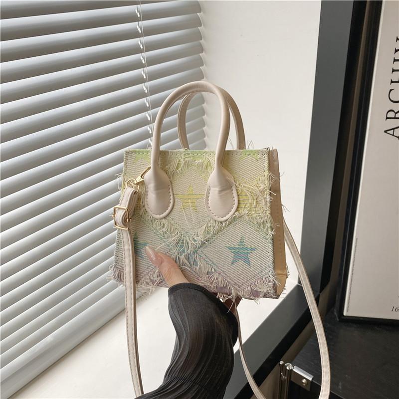 

Foreign style fashion versatile trend bag women s bag new niche design oblique span handbag белый