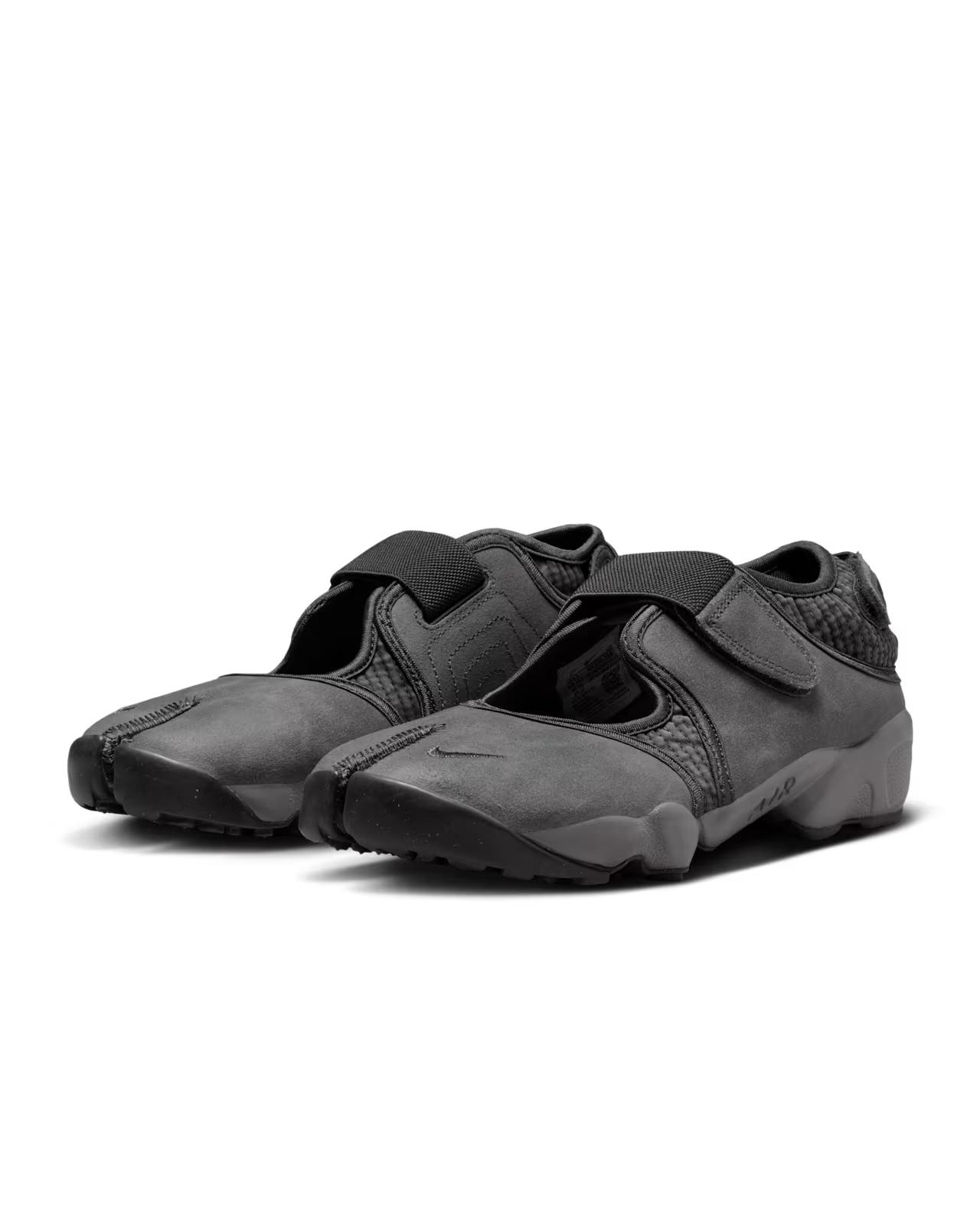 IO0278-254 Nike Air Rift Средний пепел Плоский оловянный (Женский) 12W