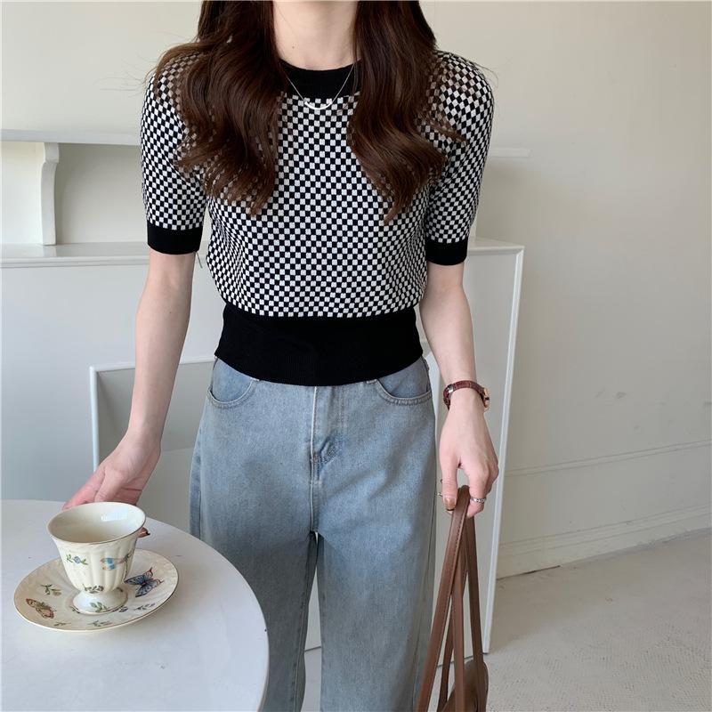 

Летняя ретро-клетчатая цветная блокировка с коротким рукавом, трикотажная женская повседневная нижняя рубашка, топ, повседневные летние базовые вещи, комфорт и стиль, облегающие пуловеры, футболки One Size чёрный