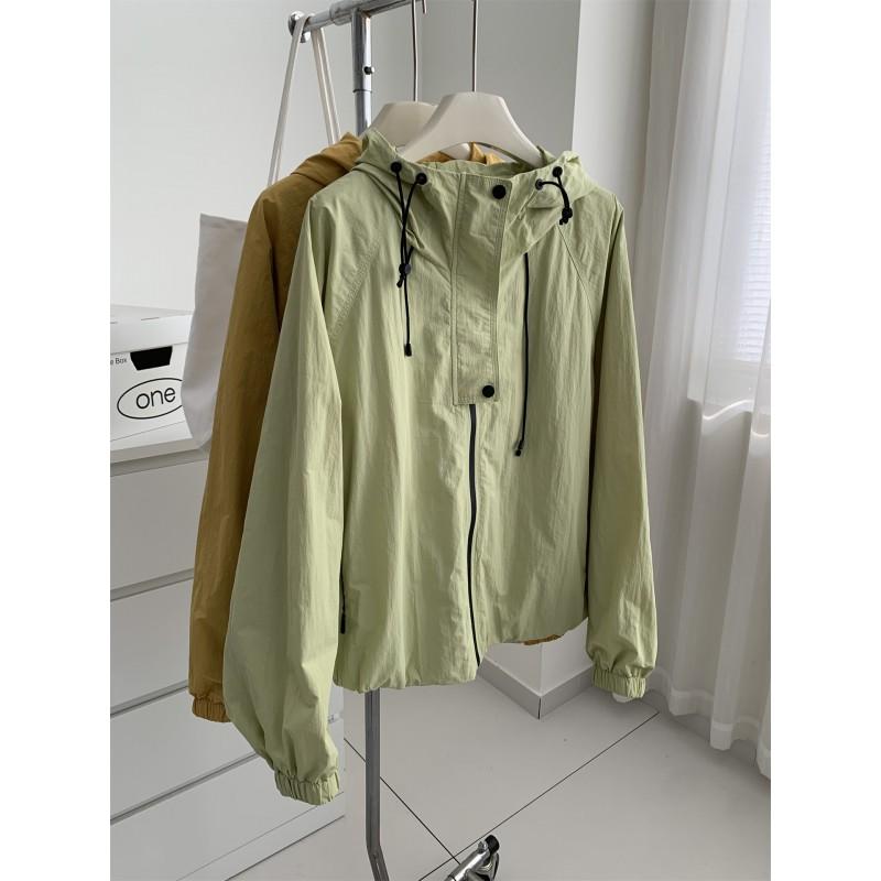 Womens Lightweight Hooded Windbreaker Jacket With Pleated Detail Casual Outdoor Trail Coat In Nylon