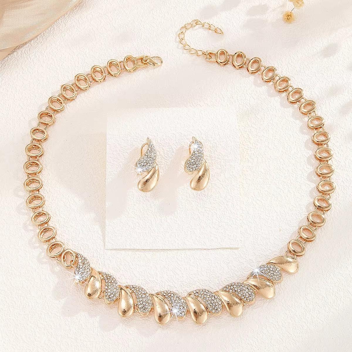 Изысканная Модная Стразы Полый Узор Цепочка-удлинитель Свадебный Набор Ожерелье Серьги Набор Подходит Для Вечеринки Подарки