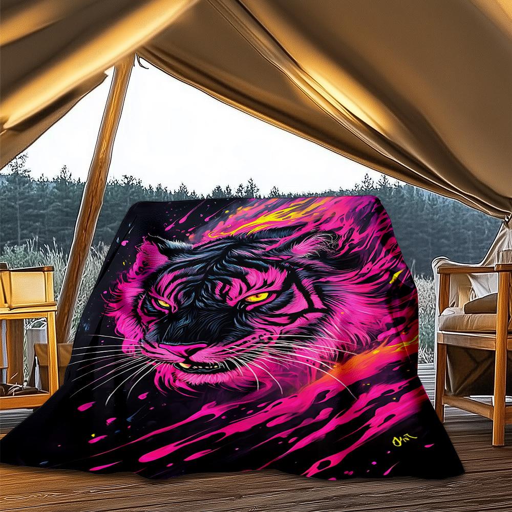 1pc Tiger Art Print Throw Blanket Polyester Fiber, Lightweight Flannel, Soft & Warm, All Season Use for Outdoor, Camping Digital Print