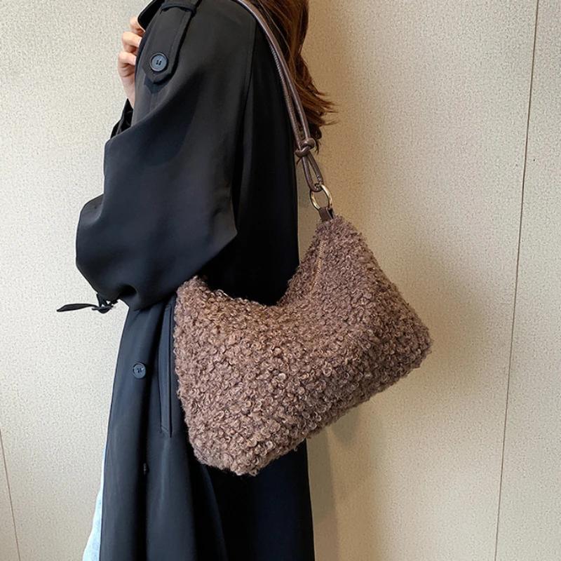 2023 New Plush Fabric Women's Shoulder Crossbody Bag Small Fashion Lambs Wool Fluffy Fur Winter Female Bag Designer Handbags