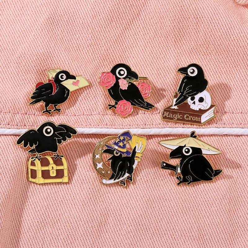 Unique Rhinestones Crow Brooch Pin Delicate Fashion Accessory for Clothings and Bags Decoration Casual Wear