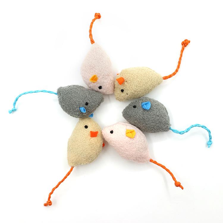 Mint-Scented Plush Mouse Toy for Cats - Durable and Interactive Pet Supply
