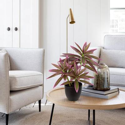 Decorațiuni pentru casă – Flori decorative şi coroane de flori