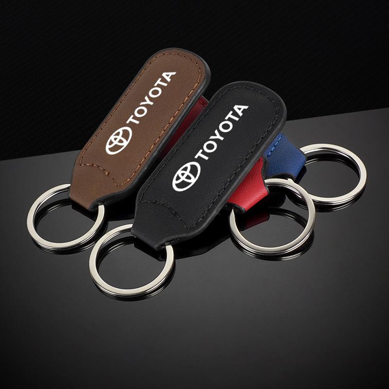 Leather Car Key Chain Ring Pendant Holder Gift For Toyota Corolla Camry Rav4 Yaris hilux Prius Auris Auto Keychain Accessories
