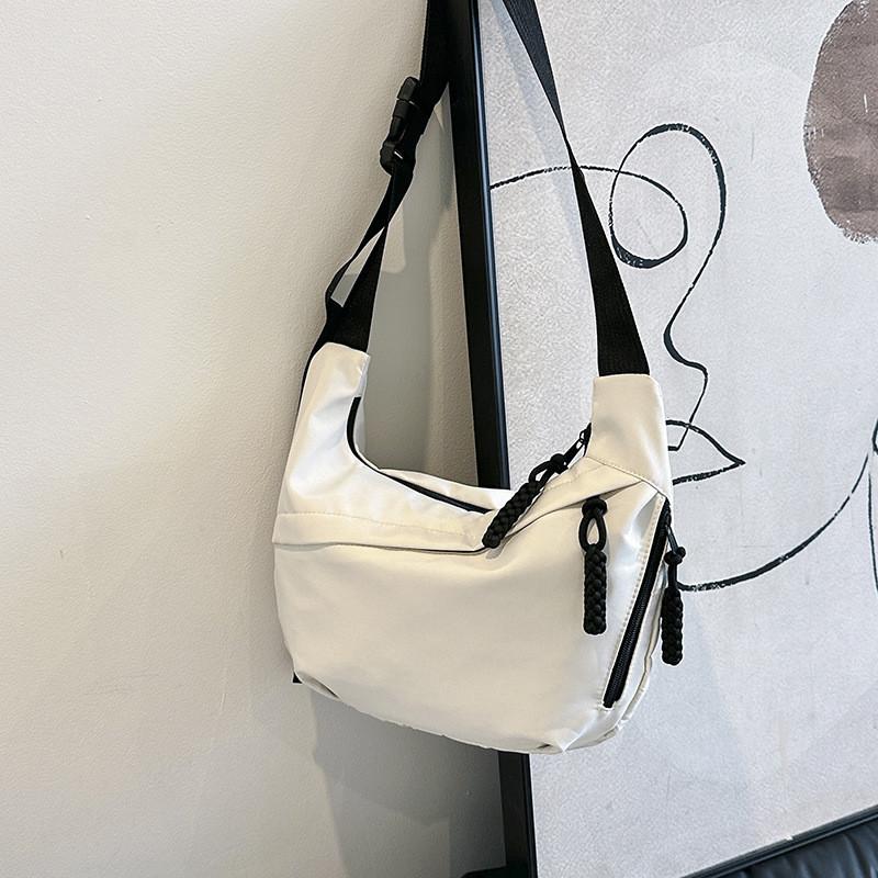 Stylish Korean Casual Shoulder Bag Large Capacity Fashion Sling Bag For Women