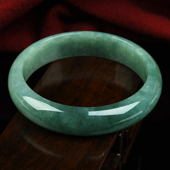 Burmese Jadeite Jade Women's Bracelet - Grade A Light Green with Certificate