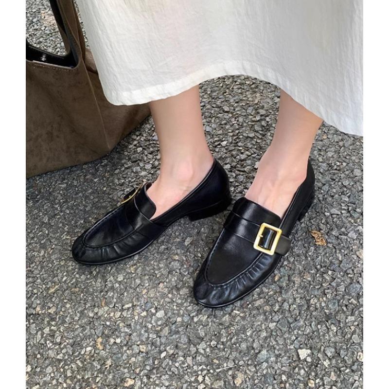 Fashion Metal Buckle Design New Women's Flat Shoes Genuine Leather Shoes British Style Retro Thick Heel Loafers For Women