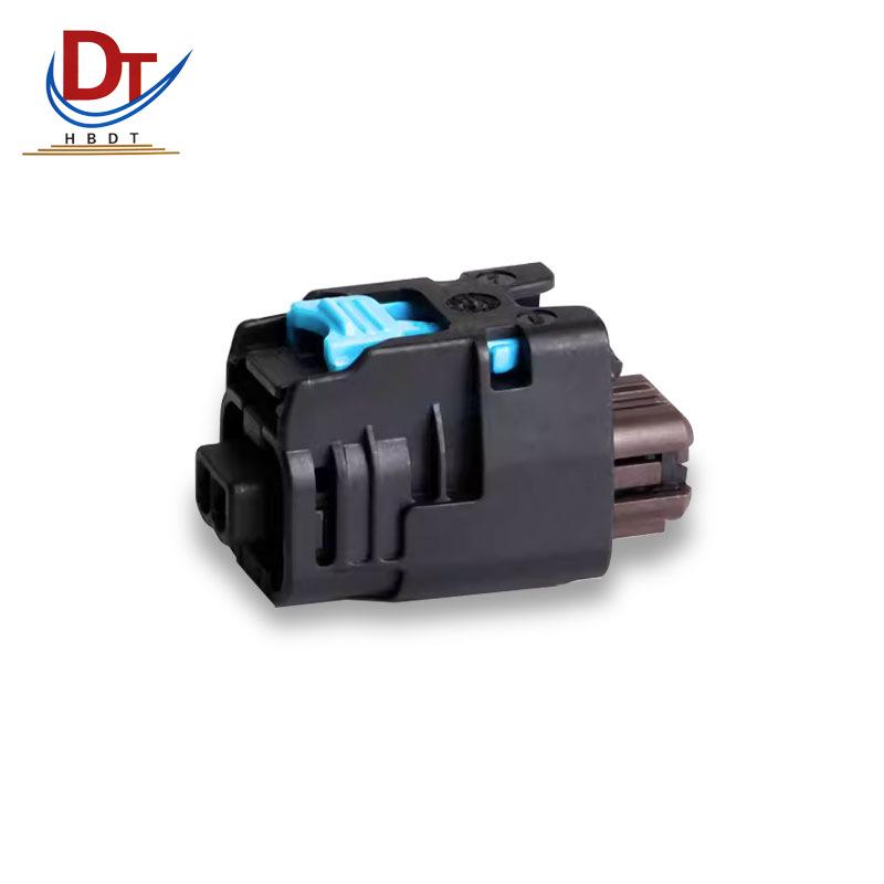 Automotive Wiring Harness: 2-Pin Electronic Connector with Black Plastic Sheath.