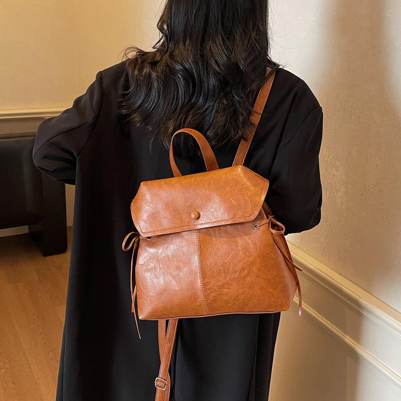 Backpack 2025 New Fashion Lazy Wind Large Capacity Commuter Handbag Soft Leather High-end College Student School Bag