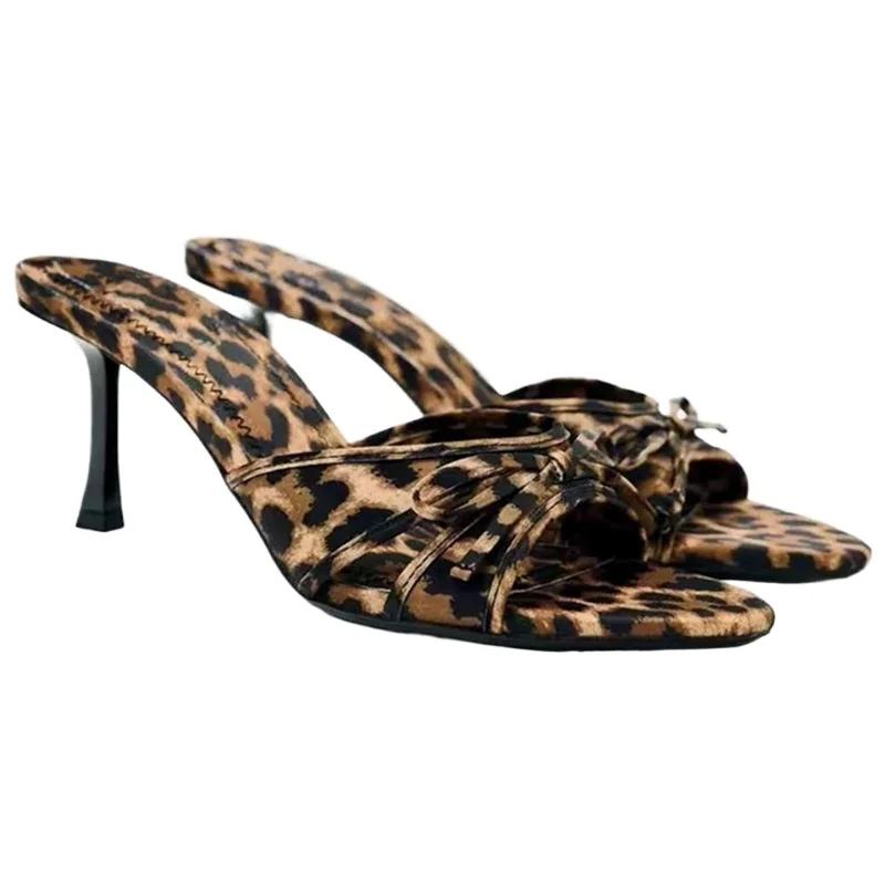 

Высококачественные брендовые дизайнерские тапочки для женщин, лето 2025, сексуальные леопардовые босоножки на тонком каблуке, удобные сетчатые босоножки с бантом на высоком каблуке 35 цветной печати леопарда