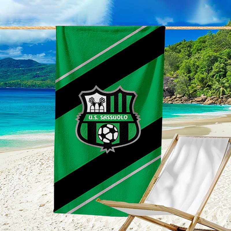 Sass-uolo Football Crest Beach Towel - Soft, Absorbent Microfiber, Lightweight, Ideal for The Beach, Parties, Travel, Camping fan gifts
