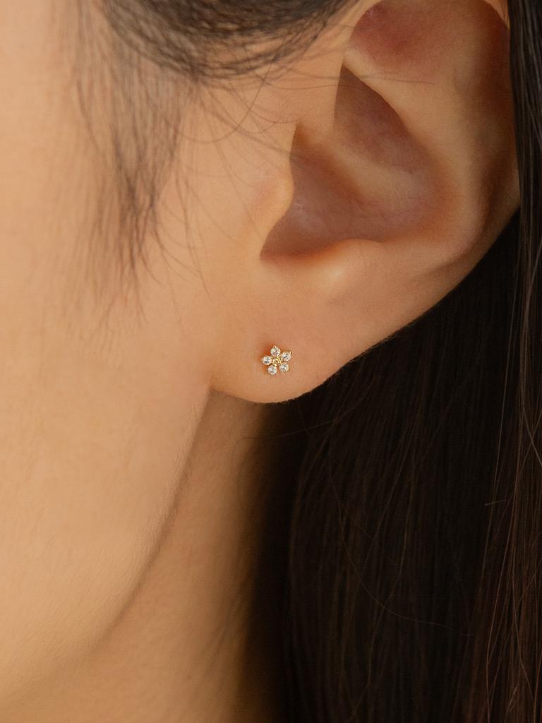 Lunne 14K Blossom Mini Piercing (14K Gold) #Lfpi10