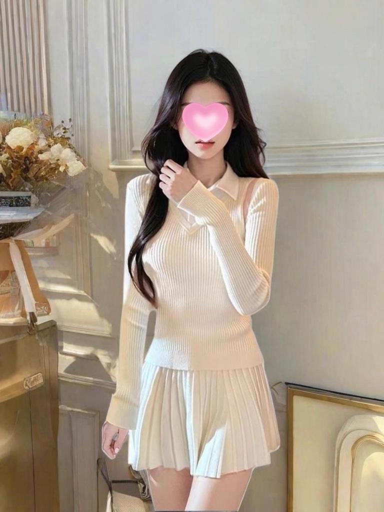 Korean Academy Style Women's Patchwork Knit Sweater: Slimming, Flattering Long-Sleeve Two-Piece for Autumn/Winter.