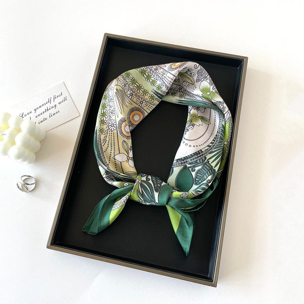 New Spring Travel 70 Small Silk Scarf Imitation Silk Square Scarf Women's Fashion Chain Small Scarf High Grade Scarf