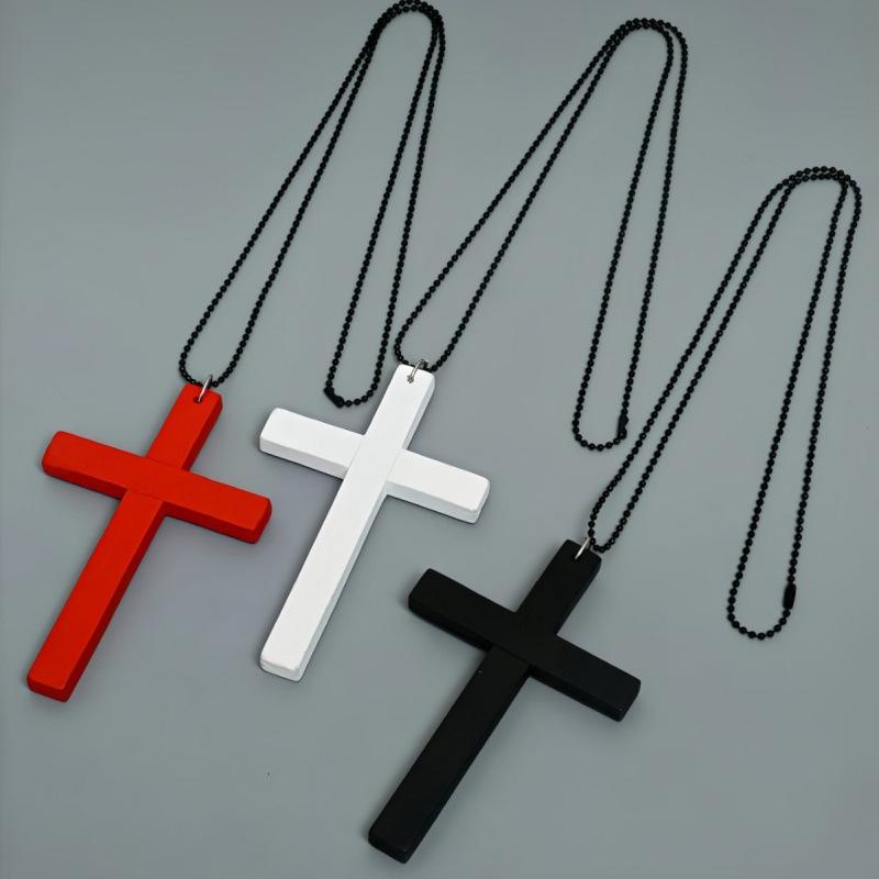 Elegant Women's Wooden Cross Necklace: Versatile Clavicle Choker & Sweater Chain