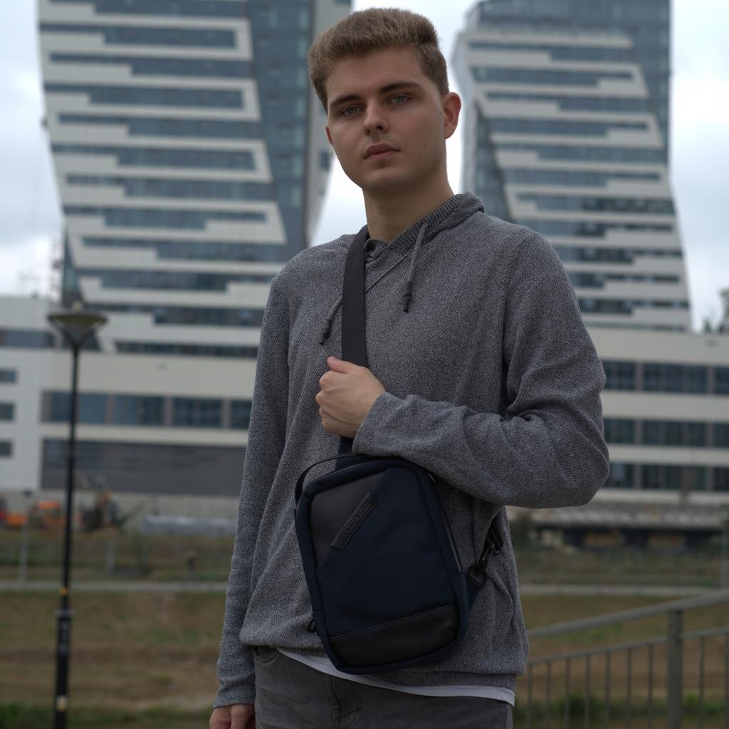 Saszetka męska granatowa wodoodporna torba na ramię miejska biznesowa modna stylowa 2,7 l arctic hunter xb00693blue