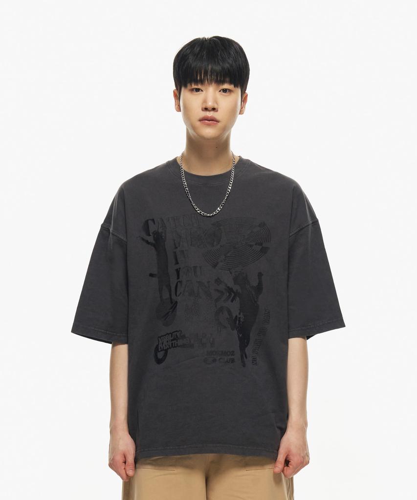 MOZMOZ Pigment Dancing Cat Oversized Short Sleeve T-Shirt Charcoal