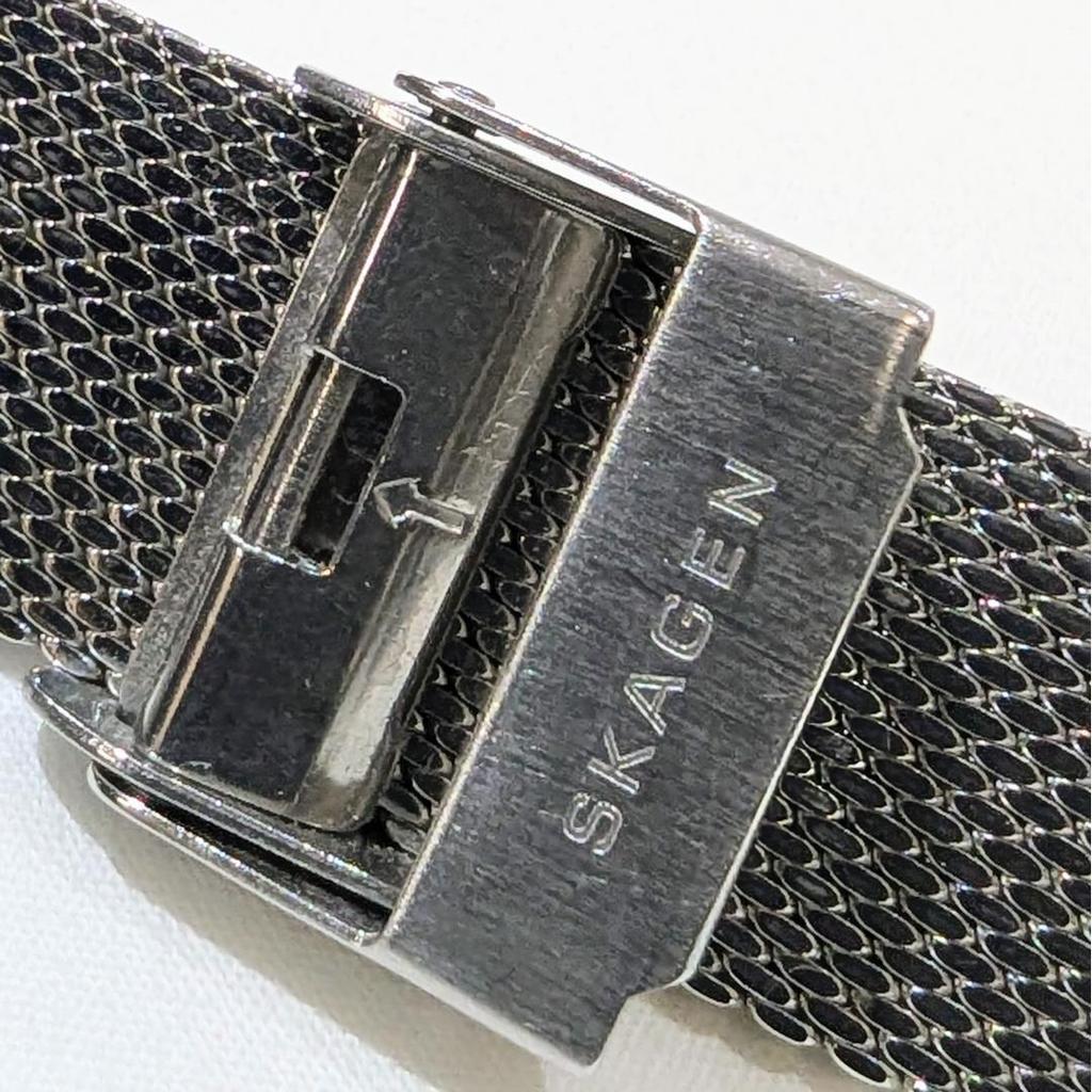 Used SKAGEN HALD Battery Replaced Ladies Good Condition Silver