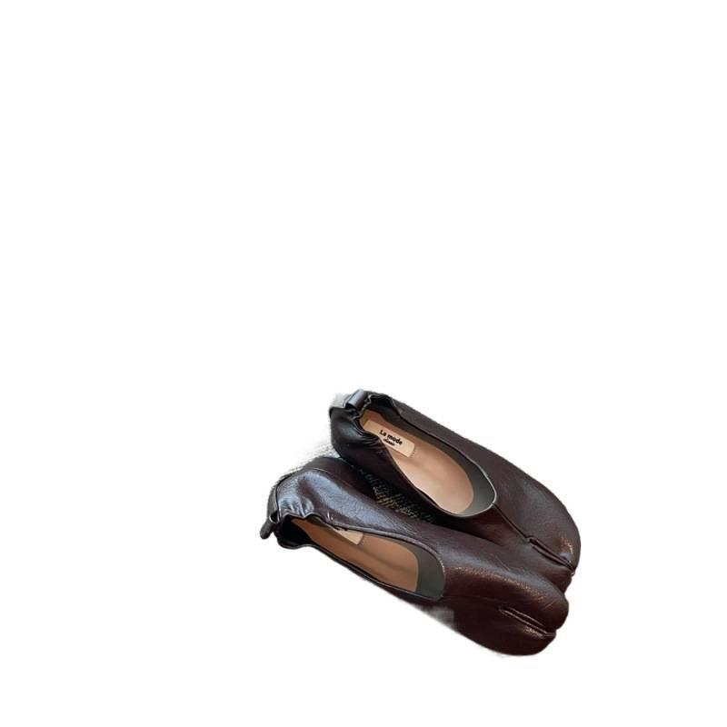Strong push~ 2025 spring and summer Korean version super ins retro split-toed pig's trotters simple and versatile thick heel Doudou shoes single shoes