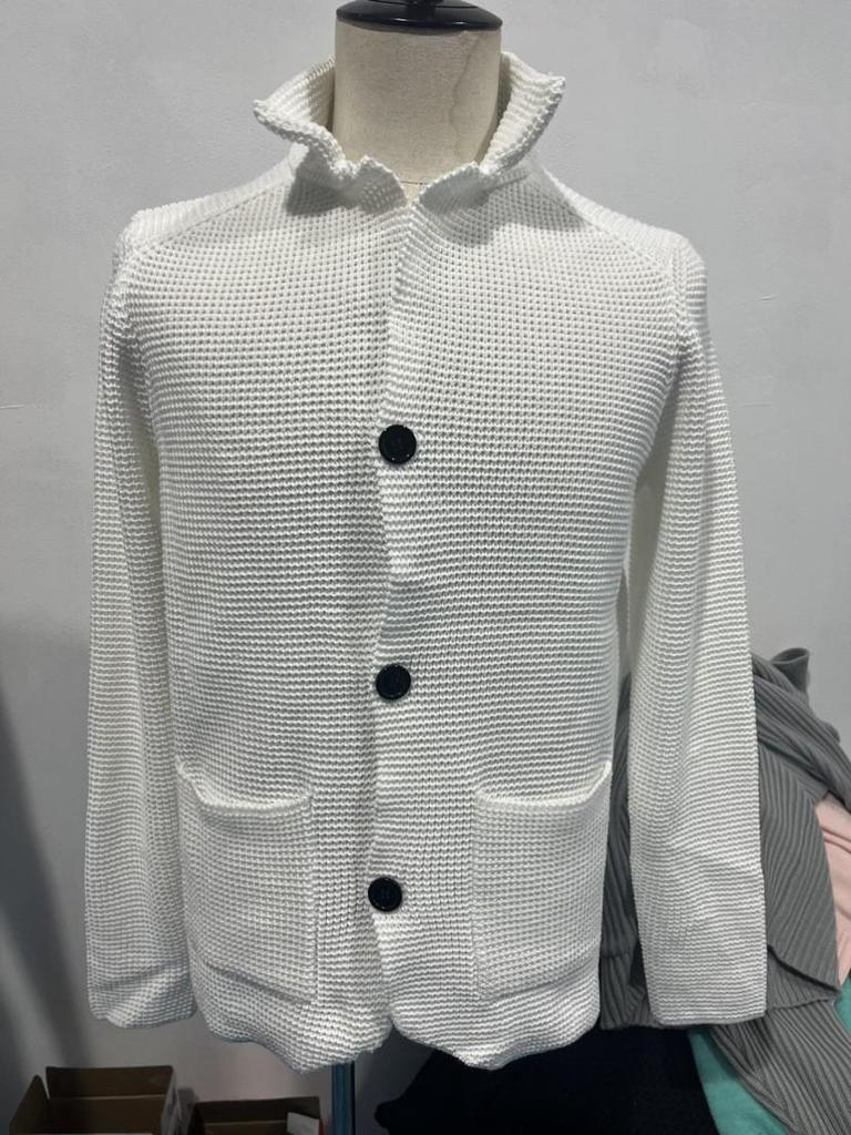Men's Slim Fit Knitted Sweater - Solid Color, Turn-Down Collar, Long Sleeve, Trendy Brand for Fall/Winter