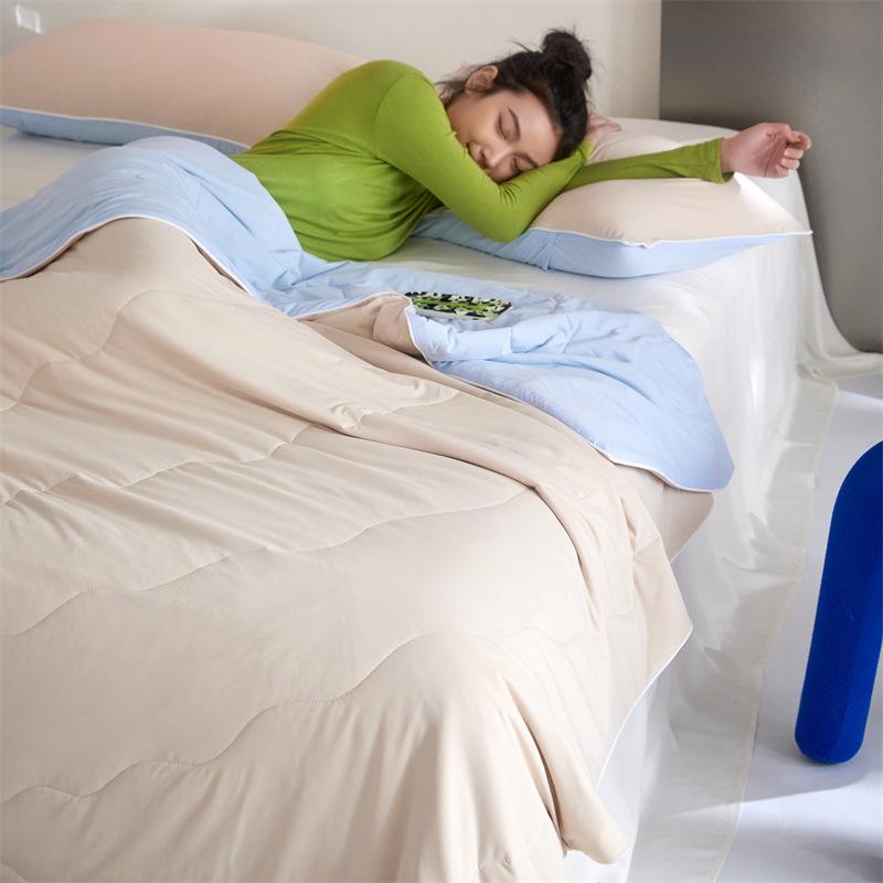 A-Class Cool Ice Silk Summer Quilt - Breathable, Machine Washable, for Single/Double Beds