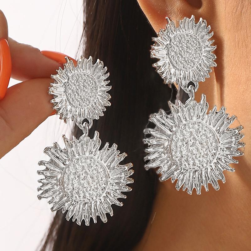 Exaggerated Gold Color Sunflowers Pendant Earrings for Women Simple Metal Floral Geometric Irregular Earrings Wear Zircon Gifts