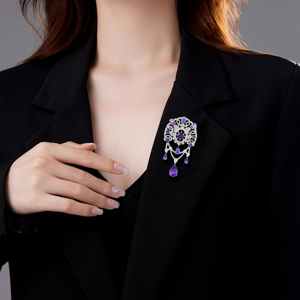 SUYU Winter New Women's Light Luxury Fashionable Temperament Brooch Coat Elegant And Exquisite Brooch Coat Brooch Accessories