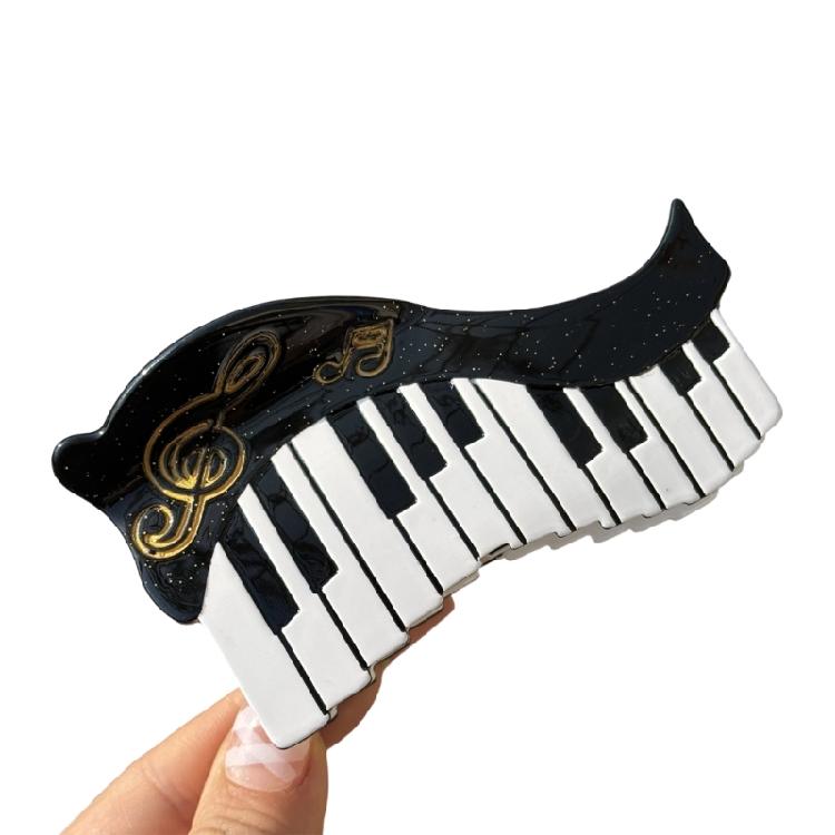 Acetate Hair Clip With Cartoon Tape Piano Design Musical Note Cassette Style For Trendy Women