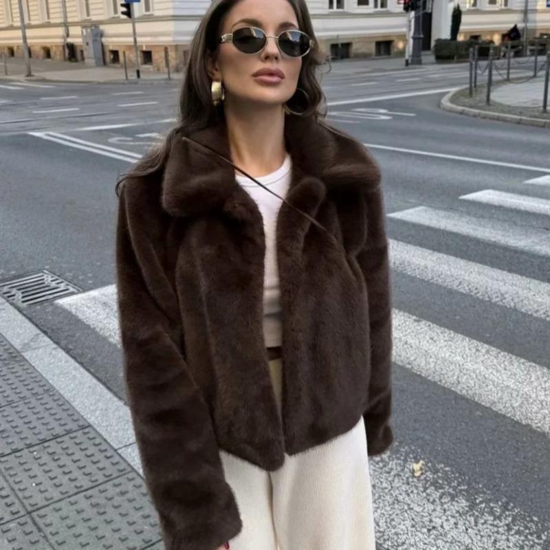 Wind Imitation Fur Jacket Women's Fashion Short Mink Fleece Fur Jacket Small Plush Fur Jacket