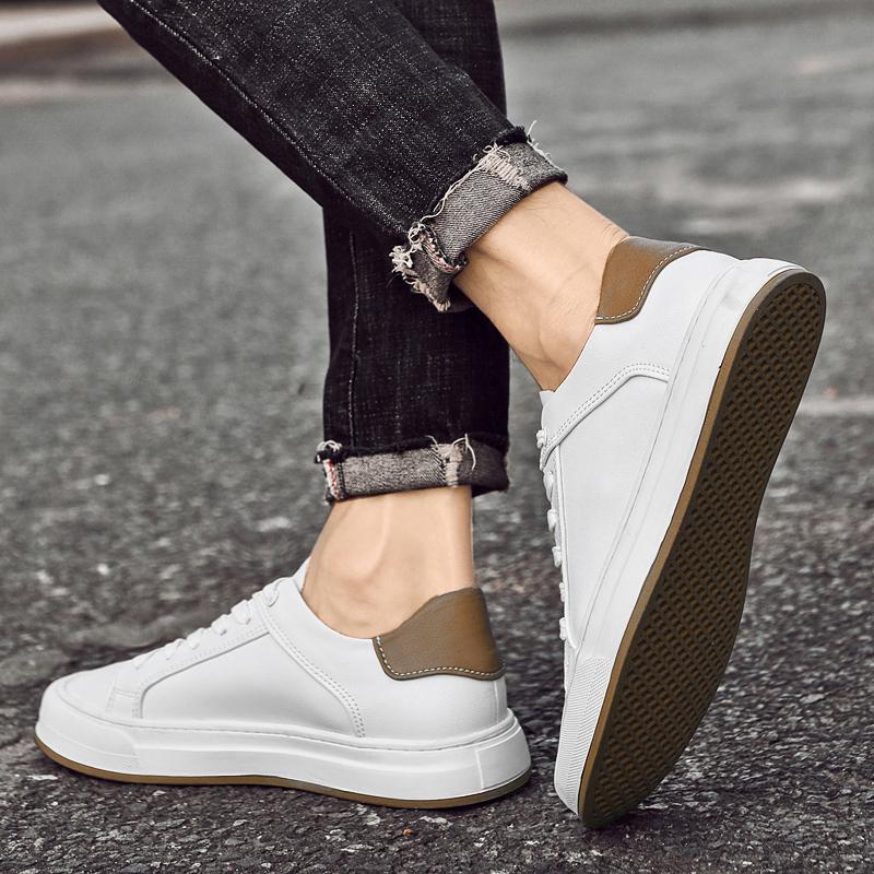 Fashion 2025 New Male Vulcanize Shoes Men Casual Shoes Genuine Leather Men Sneakers Classic Streetwear Skateboard Footwear Trainers