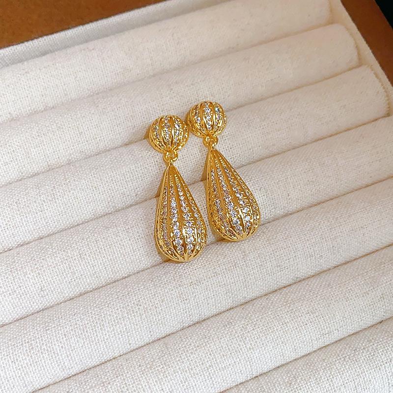 Vintage Silver Needle C-Shaped Diamond Pearl Stud Earrings - Elegant and Versatile Niche High-End Jewelry