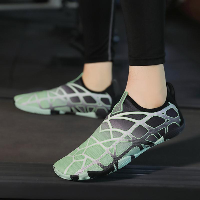 Mode Herren Damen Wasser Barfußschuhe Strandschuhe Schnelltrocknend Flussaufwärts Weiche Sportsandalen Leichtgewichtige Umfassende Trainingsschuhe Paar