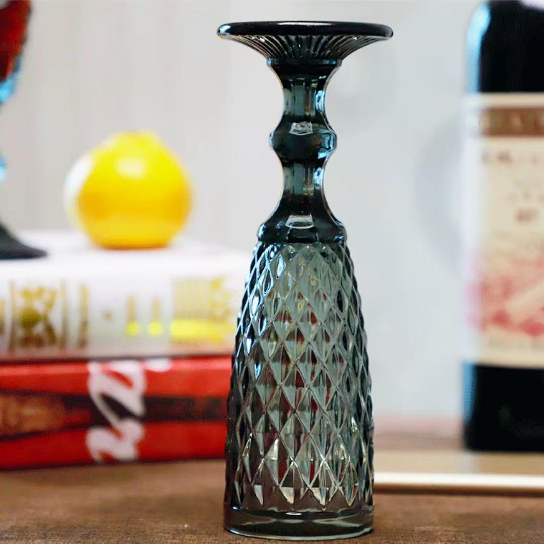 

Vintage Tall-Stemmed Champagne and Wine Glasses, Embossed Thickened Juice Cups, Retro Cocktail Style