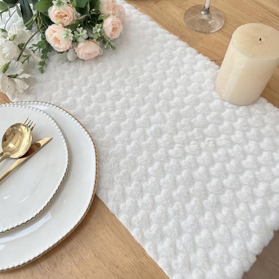 Table Runner Valentine Day Romantic 3D Heart Design Table Runner Simulated Rabbit Fur Valentine Day Decoration