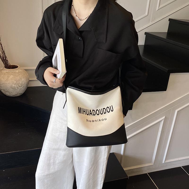 Casual Large-capacity Canvas Bag Women's New Versatile Shoulder Bag Women's Messenger Bag