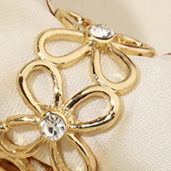 Hollow Flower Scarf Ring Stylish Rhinestone Scarf Slide Ring Elegant Silk Scarf Ring for Women Shirts Shawls Neckerchiefs