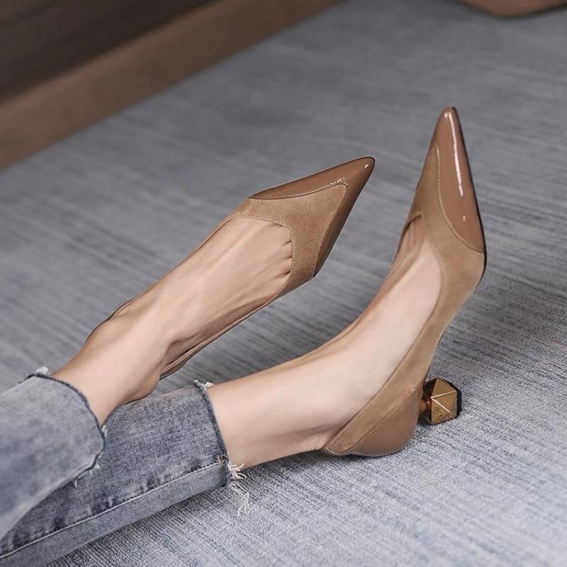 Fashion A Single-shoe Woman's Gentle and Elegant French 2025 Summer New Retro Pointed-toe, Irregular-shaped, Thick-heeled High Heels