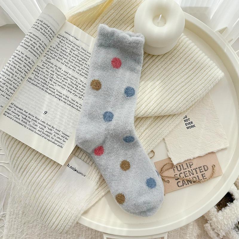Thick, Fluffy, Heart-shaped Cartoon Warm Socks for Young Girls in Autumn and Winter, Home Warm Sleeping Socks