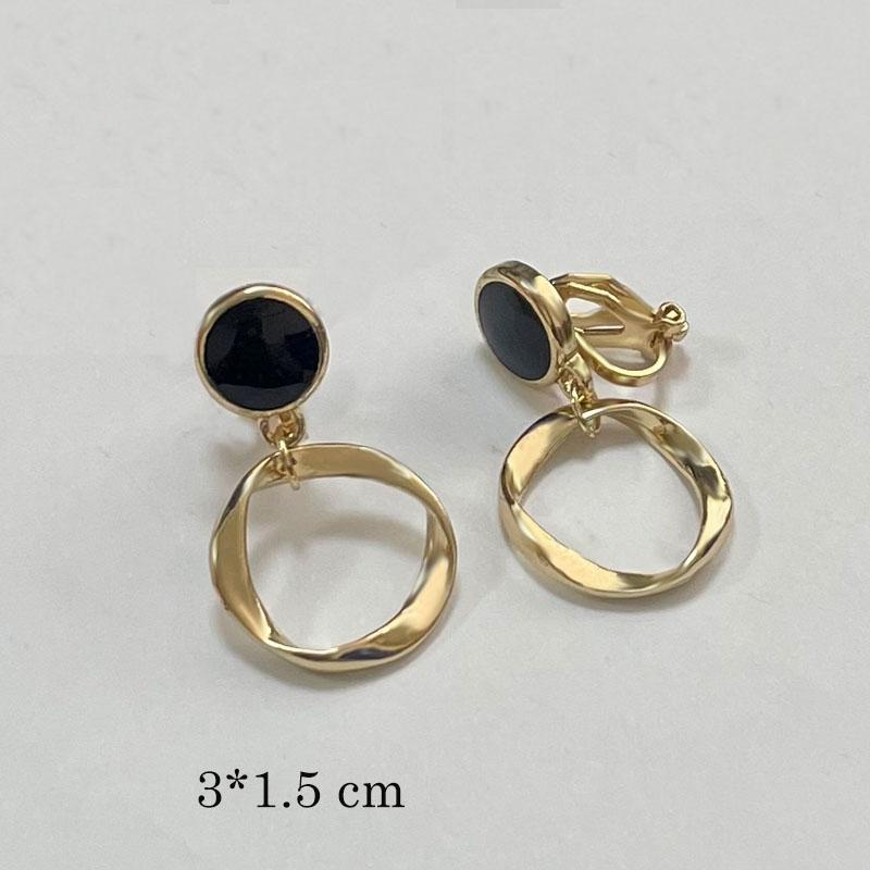 Trendige koreanische minimalistische Statement-Clip-Ohrringe Schmuck Elegante goldfarbene geometrische Clip-Ohrringe ohne Piercing für Damen