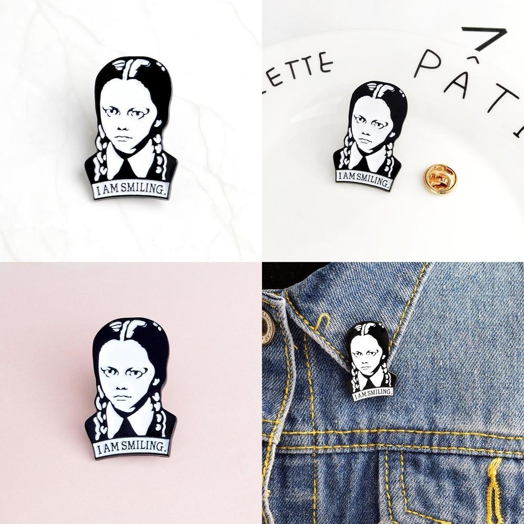 Wednesday Addams Brosch Märke Semester Skräck Gåva Till Fans